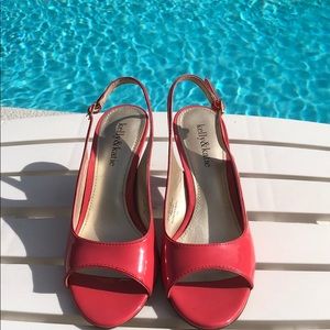 Gently Worn Kelly & Katie Size 7 Slingbacks